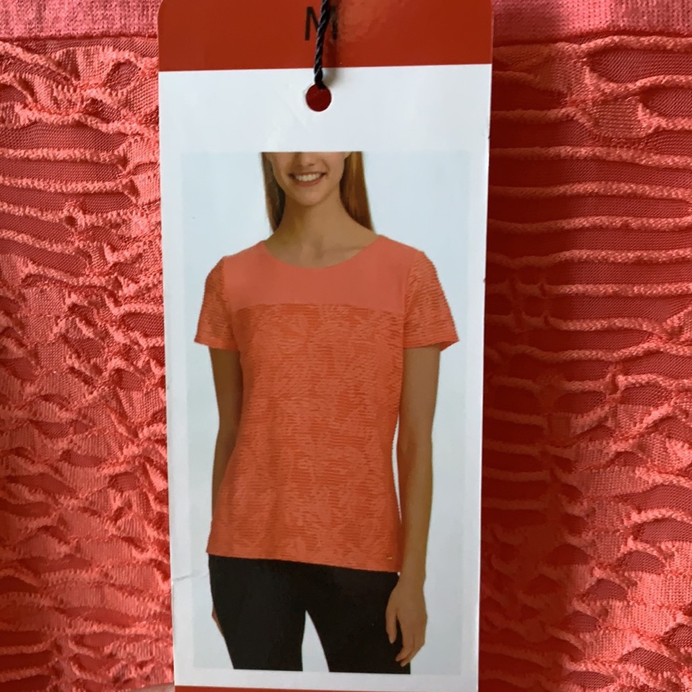 Ladies top - Picture 4 of 4